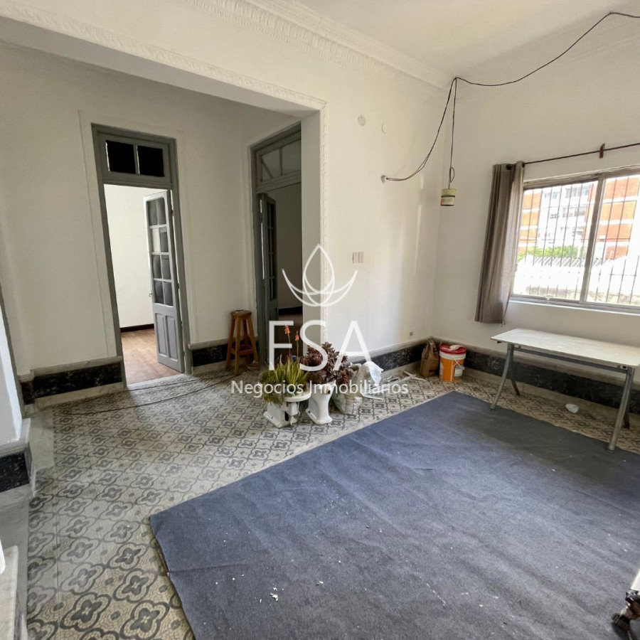 Casa ID.396 - Alquiler Casa 5 Dormitorios Terraza Parrillero Barrio Sur Montevideo St