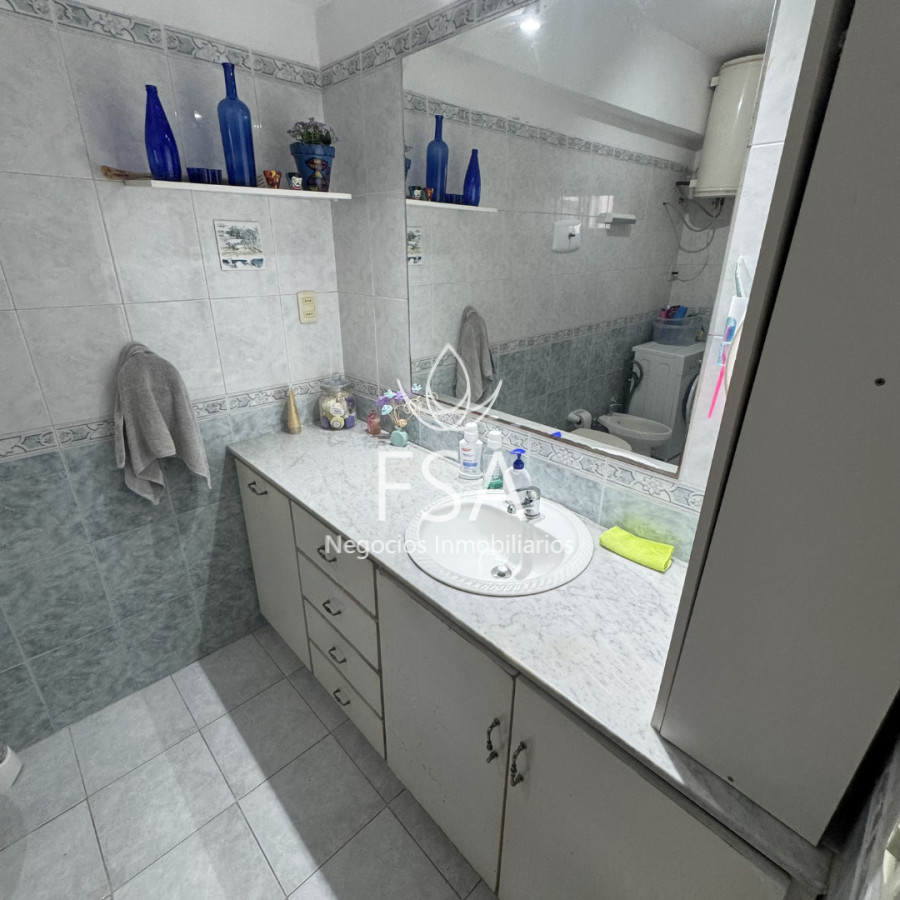 Casa ID.495 - Venta Casa 4 Dormitorios 2 Baños Garaje La Blanqueada Montevideo E