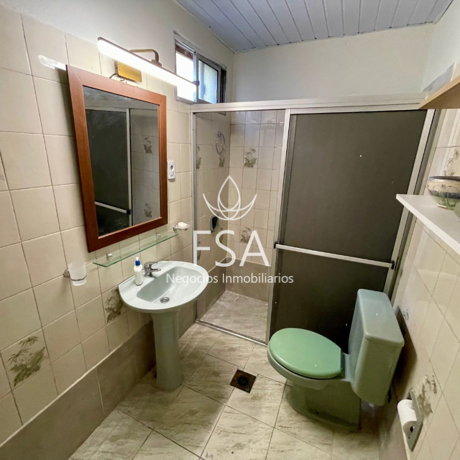 Casa ID.415 - Alquiler Casa 4 Dormitorios Garage Parrillero Jacinto Vera Montevideo St