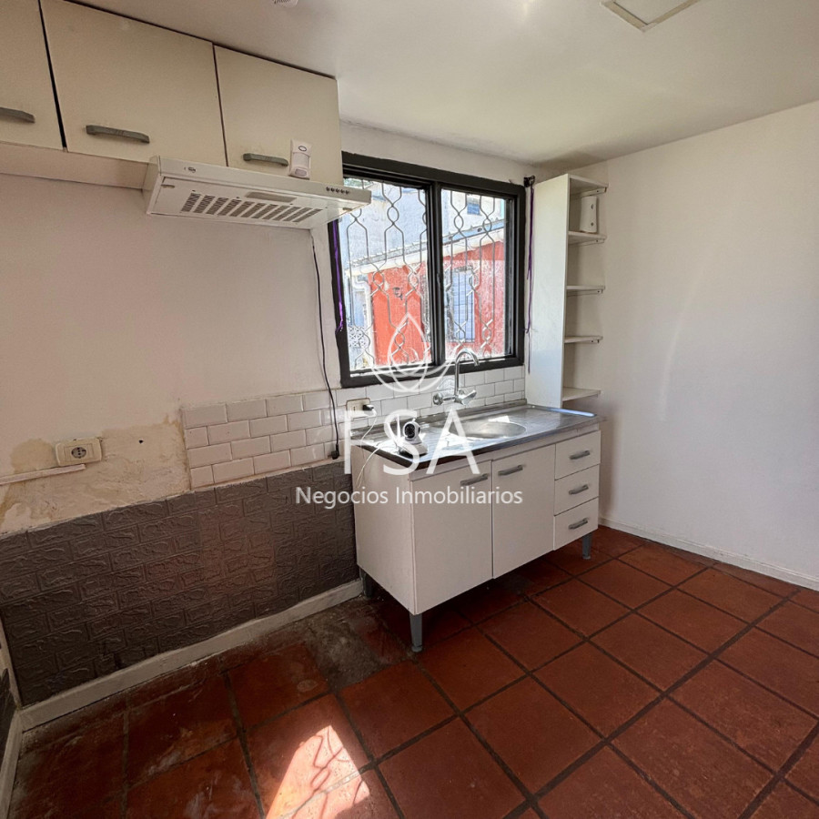 Casa ID.406 - Alquiler Monoambiente Patio privado Lomas de Solymar Sur F