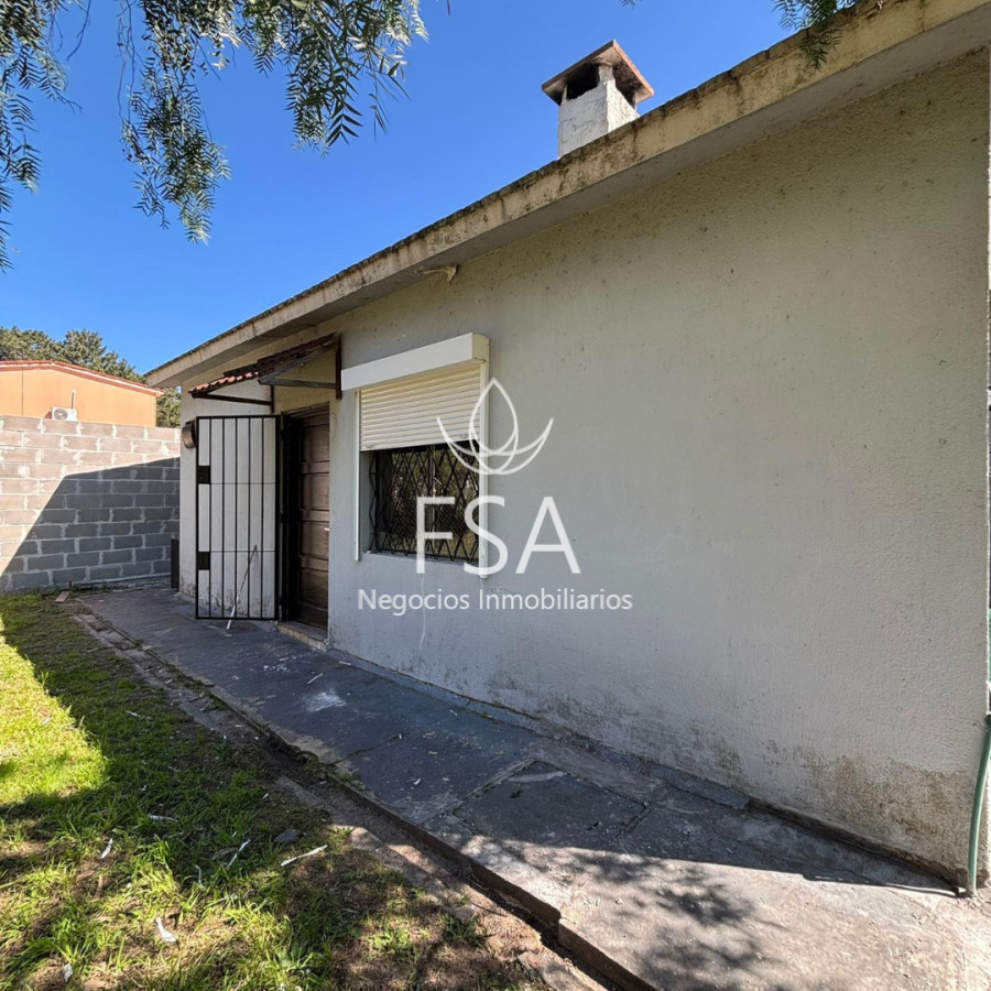 Casa ID.356 - Alquiler Casa 2 Dormitorios Fondo Cercado Estufa a leña El Pinar Canelones F