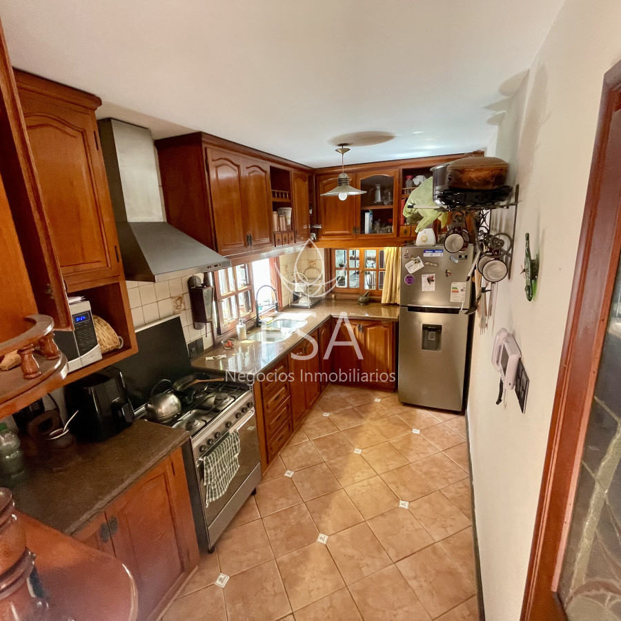 Casa ID.165 - Venta Casa 4 Dormitorios 3 Baños Piscina Parrillero Garaje Parque Batlle Montevideo St