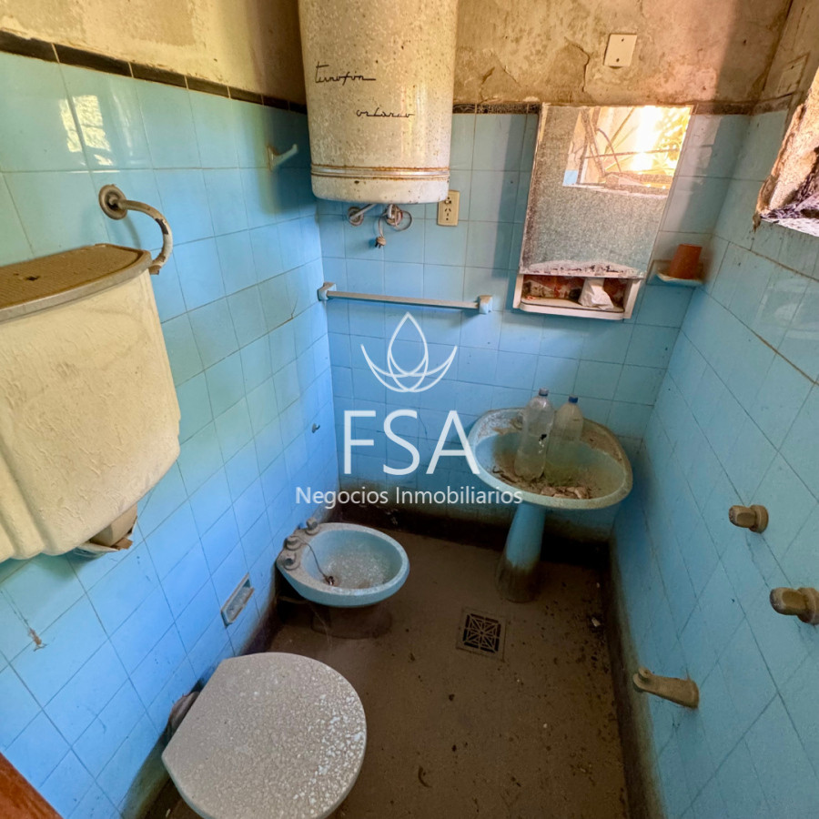 Casa ID.194 - Venta Casa 2 Dormitorios + Monoambiente con Baño para Reciclar Parrillero Las Toscas Sur Canelones G