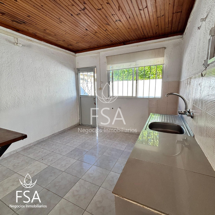 Casa ID.436 - Alquiler Casa en complejo 2 Dormitorios 1 baño Patio Lomas de Solymar Sur F