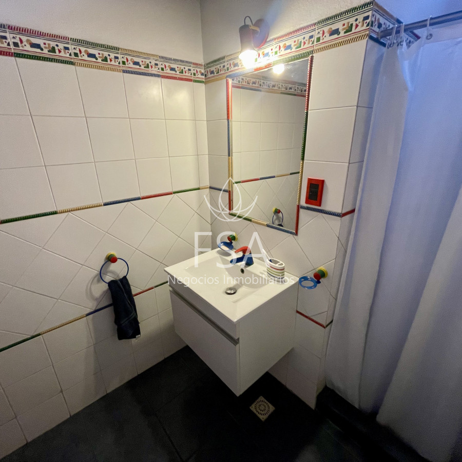 Casa ID.165 - Venta Casa 4 Dormitorios 3 Baños Piscina Parrillero Garaje Parque Batlle Montevideo St