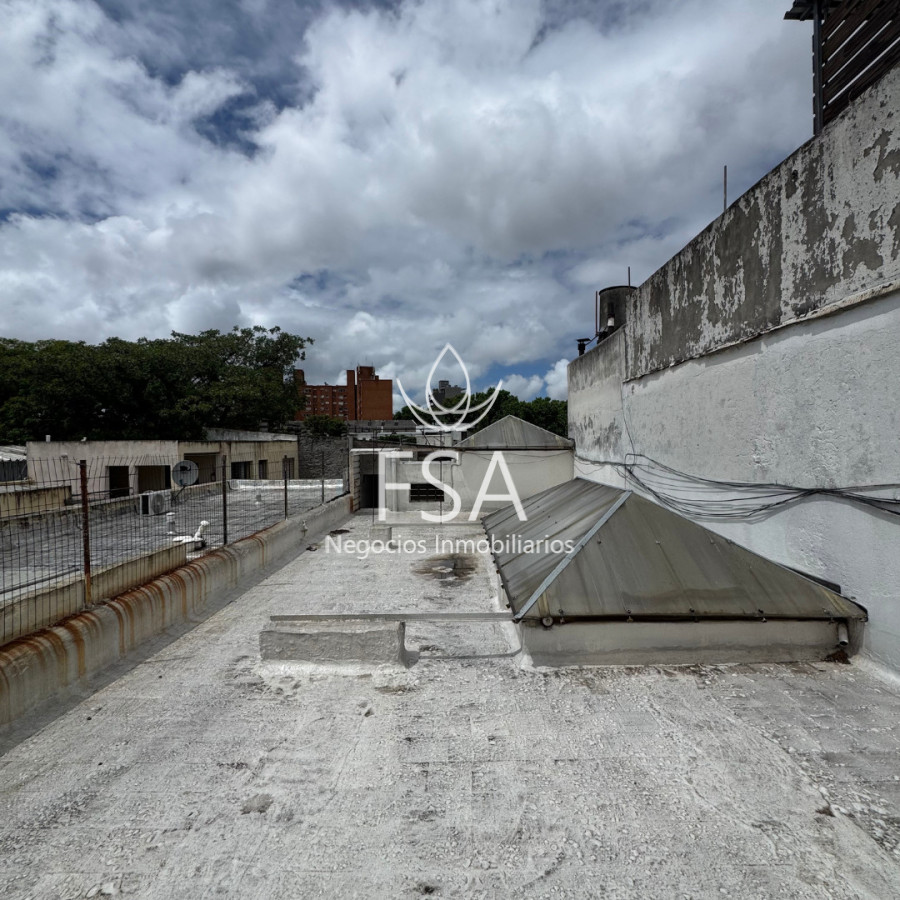 Casa ID.400 - Venta Casa en PH 3+1 Dormitorios Azotea Bella Vista Montevideo E