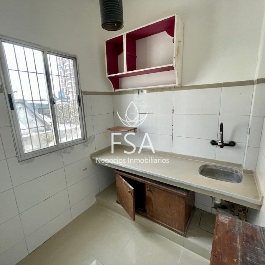 Casa ID.396 - Alquiler Casa 5 Dormitorios Terraza Parrillero Barrio Sur Montevideo St