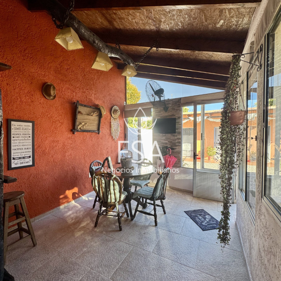 Casa ID.464 - Venta Casa Pronta Para Entrar Dos Dormitorios Barbacoa Garaje La Paz Canelones G