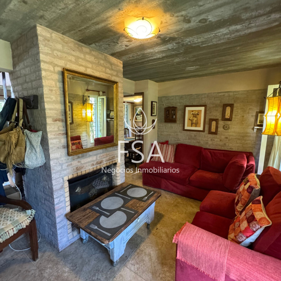 Casa ID.392 - Venta Casa 2 Dormitorios + Casa de Huéspedes Barbacoa Playa Hermosa Maldonado G