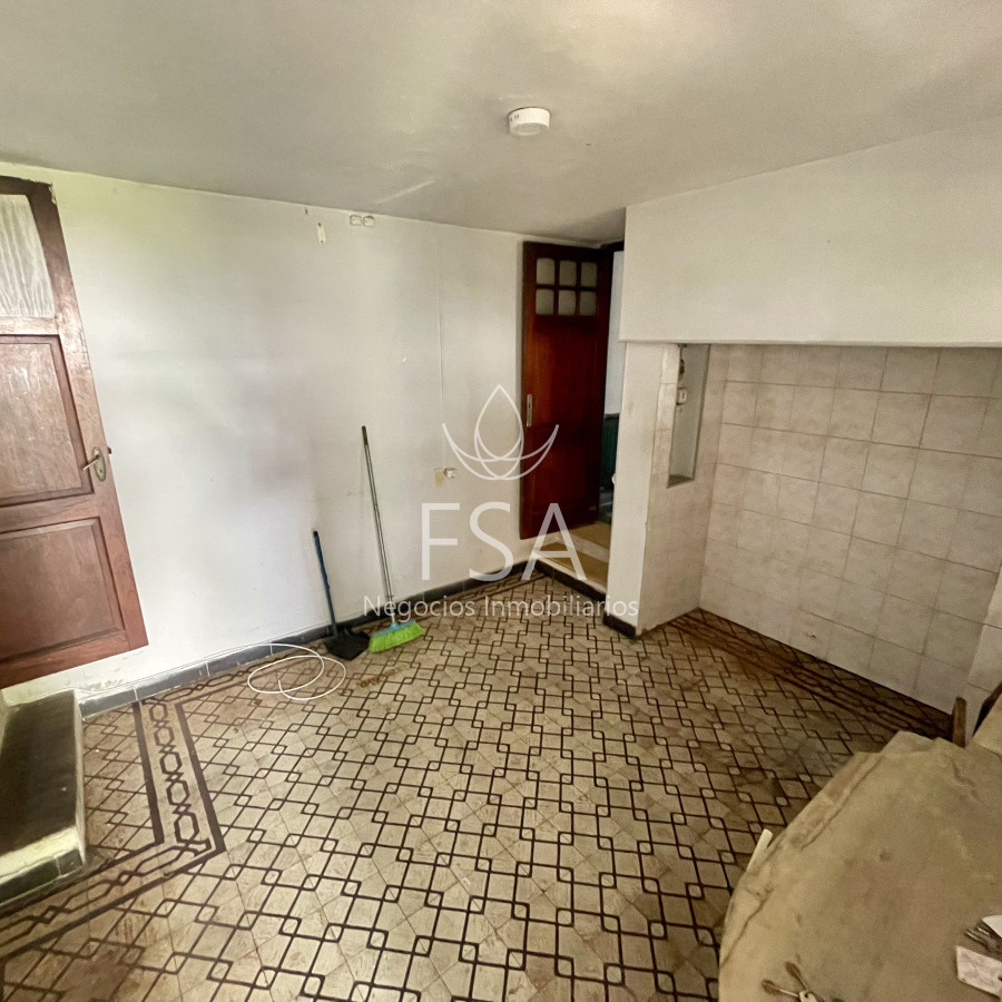 Casa ID.196 - Venta Casa PH 6 Dormitorios Garaje Malvin Montevideo St 
