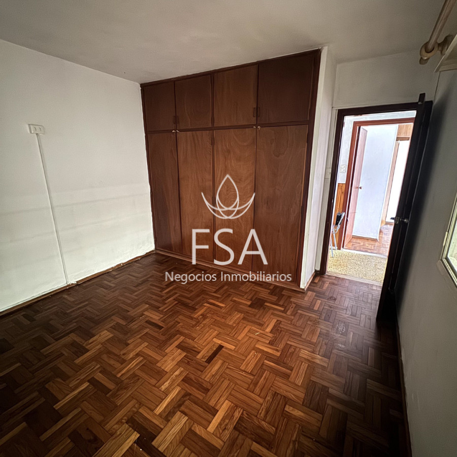 Casa ID.506 - Venta Casa + Apartamento 4 Dormitorios Garaje Ituzaingó Montevideo E