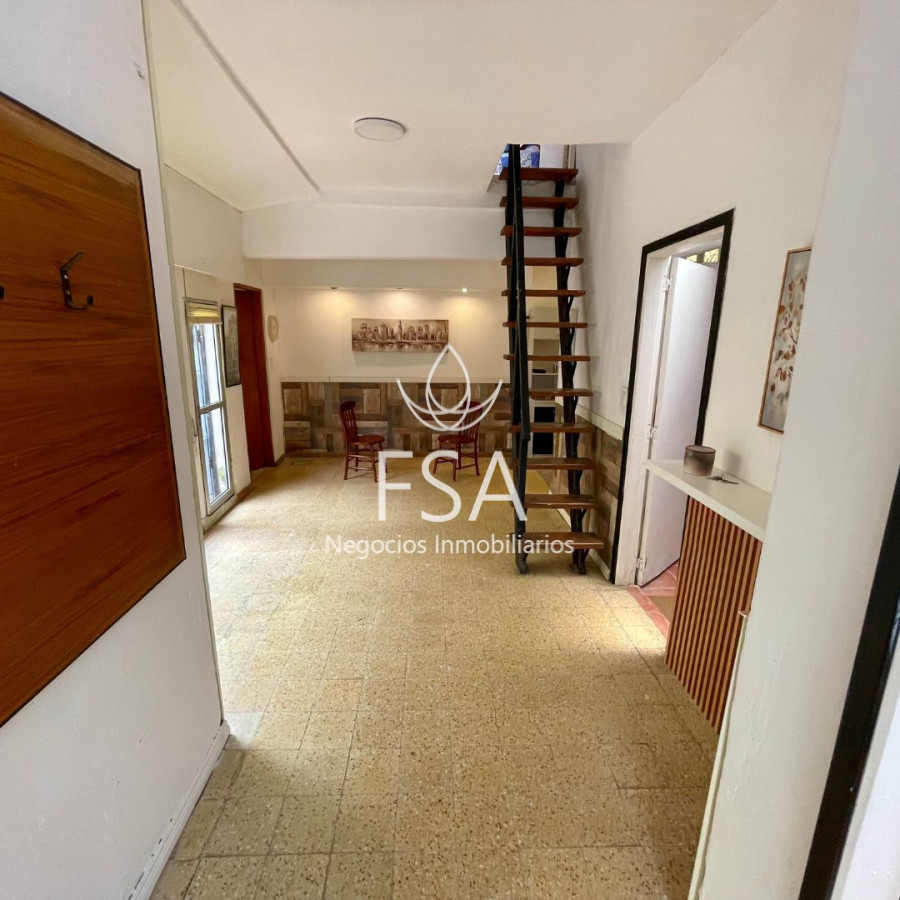 Casa ID.415 - Alquiler Casa 4 Dormitorios Garage Parrillero Jacinto Vera Montevideo St