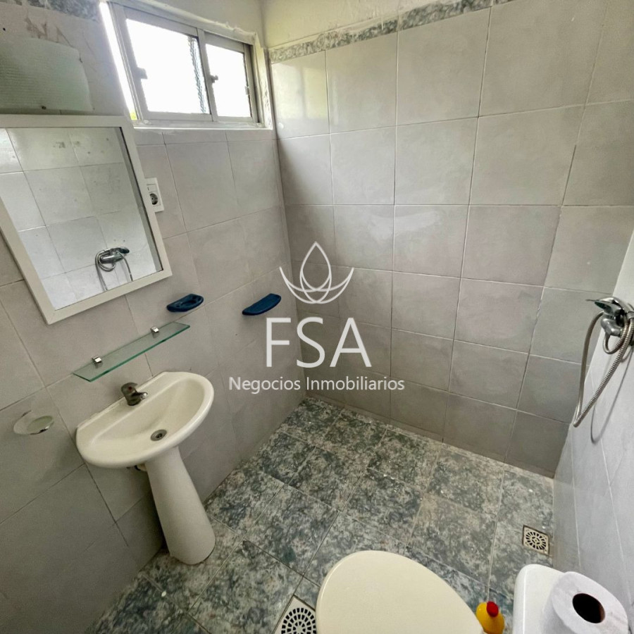 Casa ID.415 - Alquiler Casa 4 Dormitorios Garage Parrillero Jacinto Vera Montevideo St