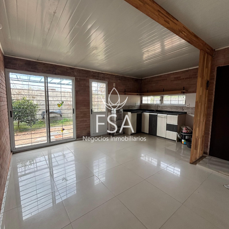 Casa ID.293 - Alquiler Casa Esquina 2 Dormitorios Cerco Perimetral Solymar Sur Canelones F
