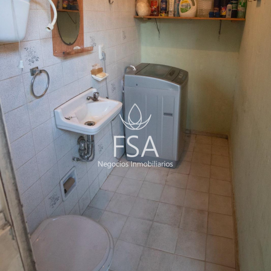 Casa ID.414 - Venta Casa + Monoambiente 5 Dormitorios 3 Baños Garage Parrillero San Jose de Carrasco Ciudad de la Costa G