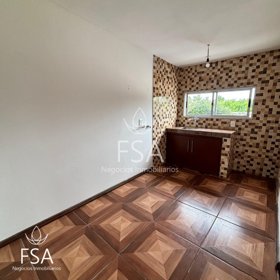 Casa ID.447 - Alquiler Casa de altos 2 Dormitorios Parrillero Cochera Solymar Norte F