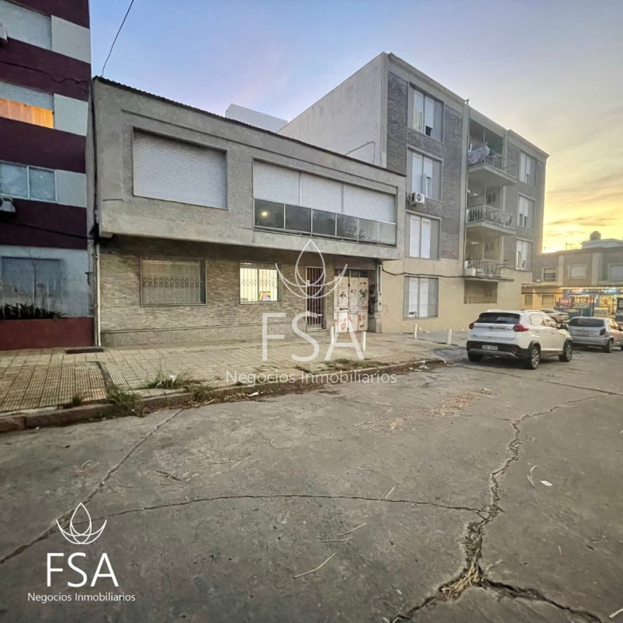 Casa ID.42 - Venta Casa Padrón Único 5 Dormitorios Ideal Inversores La Blanqueada Montevideo St