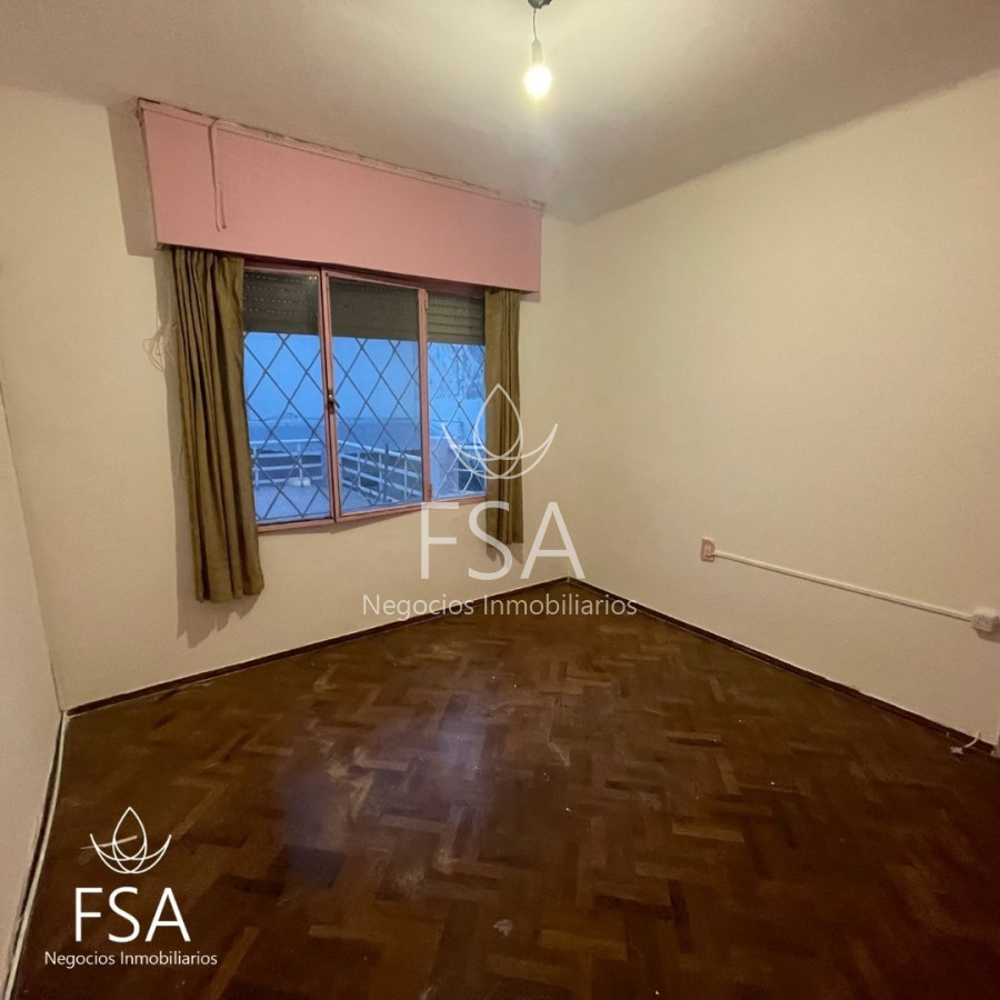 Casa ID.42 - Venta Casa Padrón Único 5 Dormitorios Ideal Inversores La Blanqueada Montevideo St