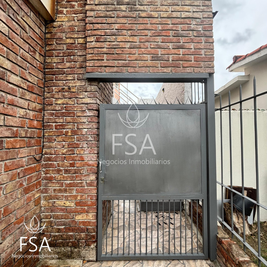 Casa ID.447 - Alquiler Casa de altos 2 Dormitorios Parrillero Cochera Solymar Norte F