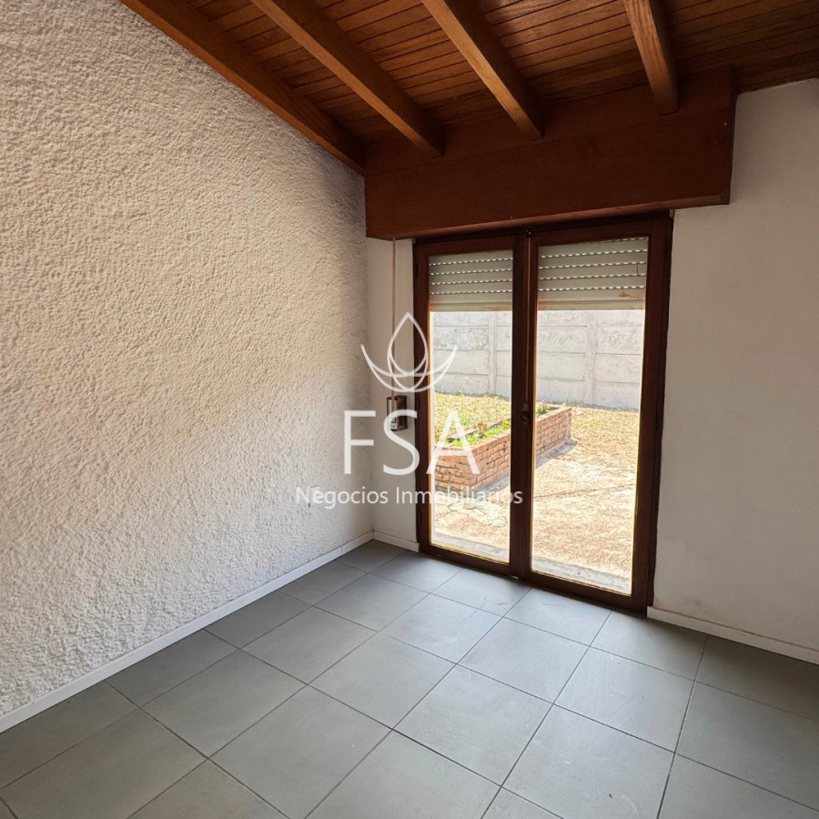 Casa ID.437 - Alquiler Casa 2 Dormitorios 2 Baños Patio Cochera abierta El Pinar Ciudad de la Costa FM