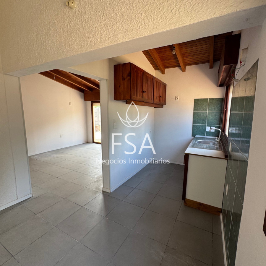 Casa ID.437 - Alquiler Casa 2 Dormitorios 2 Baños Patio Cochera abierta El Pinar Ciudad de la Costa FM