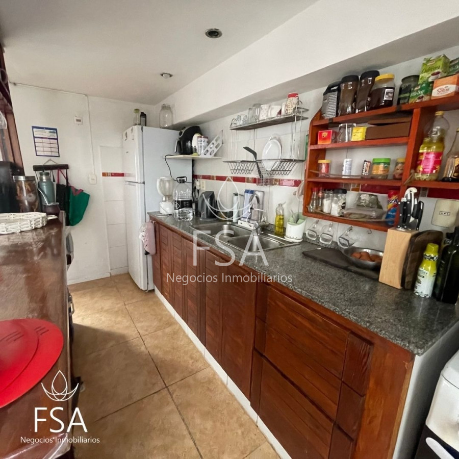 Casa ID.49 - Venta Casa 4 Dormitorios Parrillero Garaje Cordón Sur Montevideo St