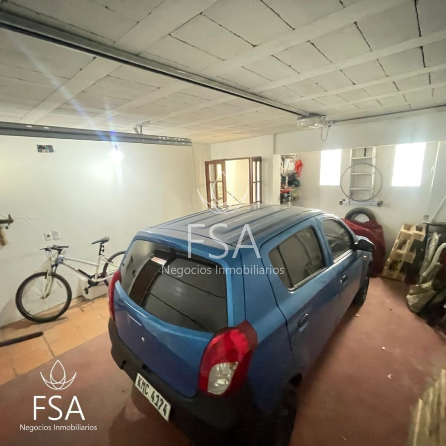 Casa ID.49 - Venta Casa 4 Dormitorios Parrillero Garaje Cordón Sur Montevideo St