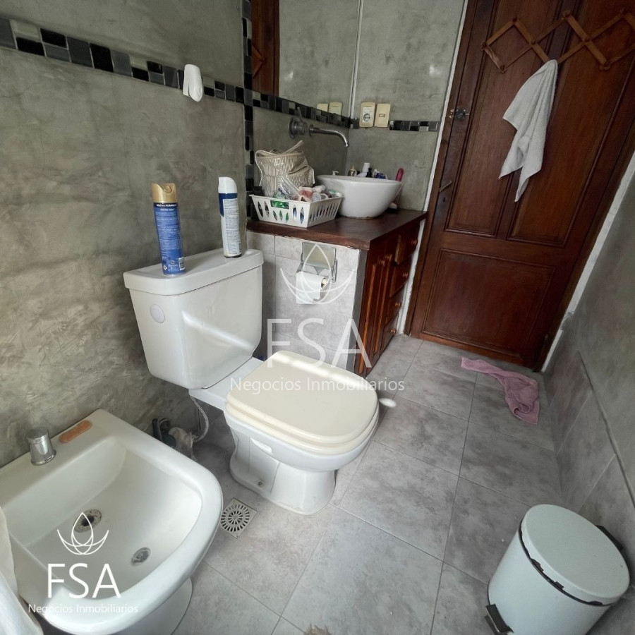 Casa ID.49 - Venta Casa 4 Dormitorios Parrillero Garaje Cordón Sur Montevideo St
