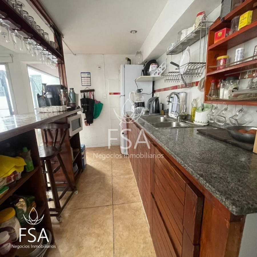 Casa ID.49 - Venta Casa 4 Dormitorios Parrillero Garaje Cordón Sur Montevideo St