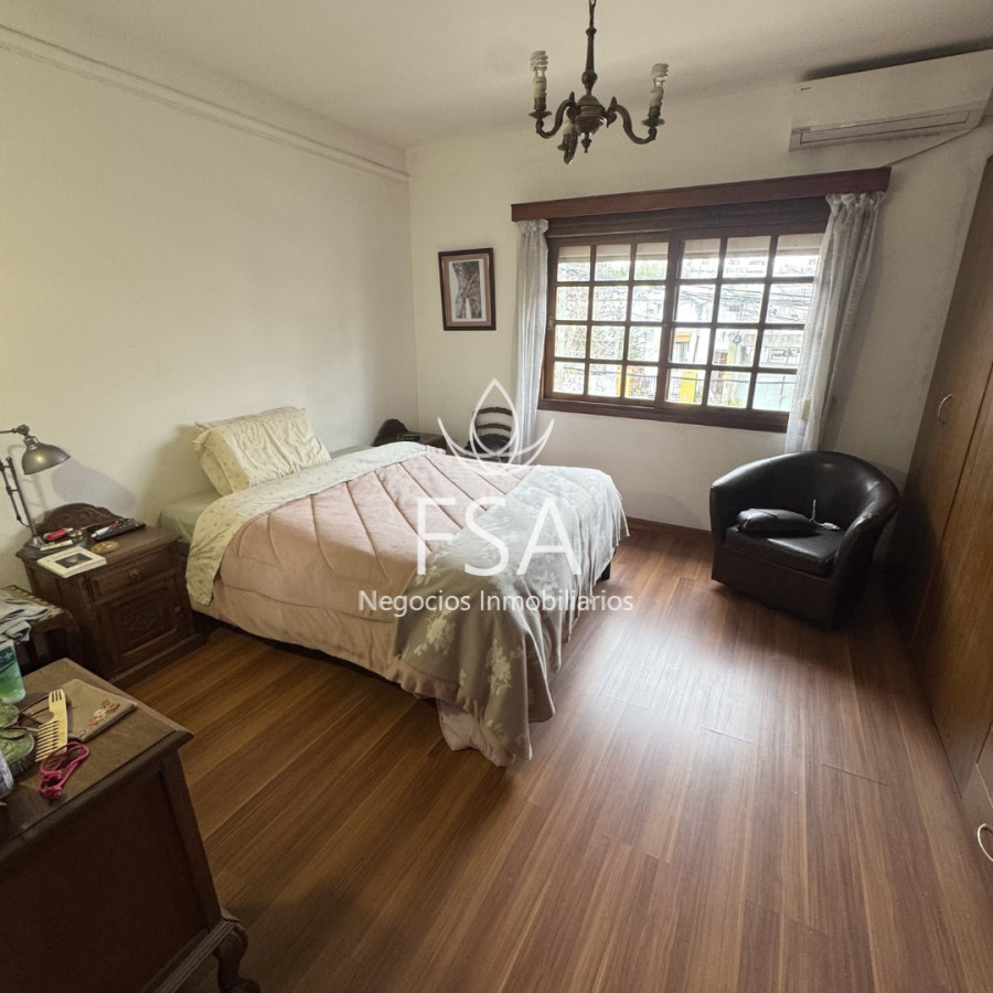 Casa ID.495 - Venta Casa 4 Dormitorios 2 Baños Garaje La Blanqueada Montevideo E