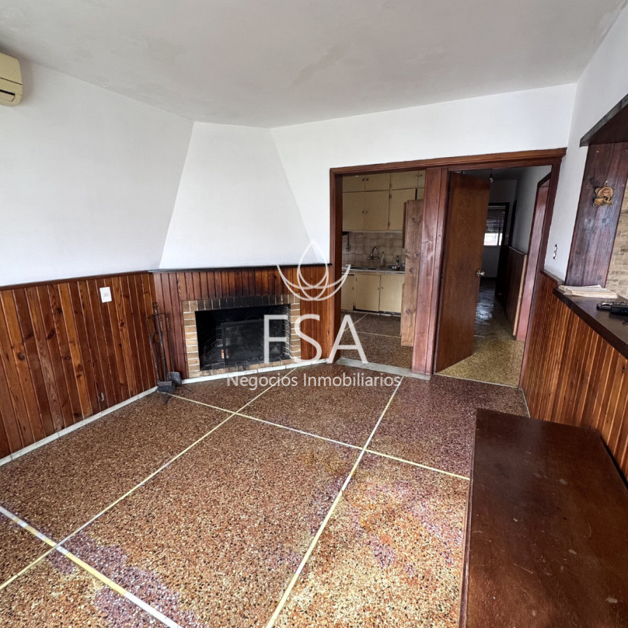Casa ID.506 - Venta Casa + Apartamento 4 Dormitorios Garaje Ituzaingó Montevideo E
