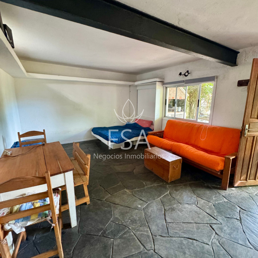 Casa ID.494 - Venta Casa 2 Dormitorios + Monoambiente Con Renta Villa Argentina Parrillero Padrón Unico G