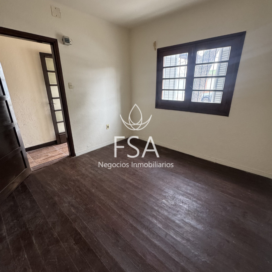 Casa ID.502 - Alquiler Casa 2 Dormitorios 2 Patios Garaje La Blanqueada Montevideo E