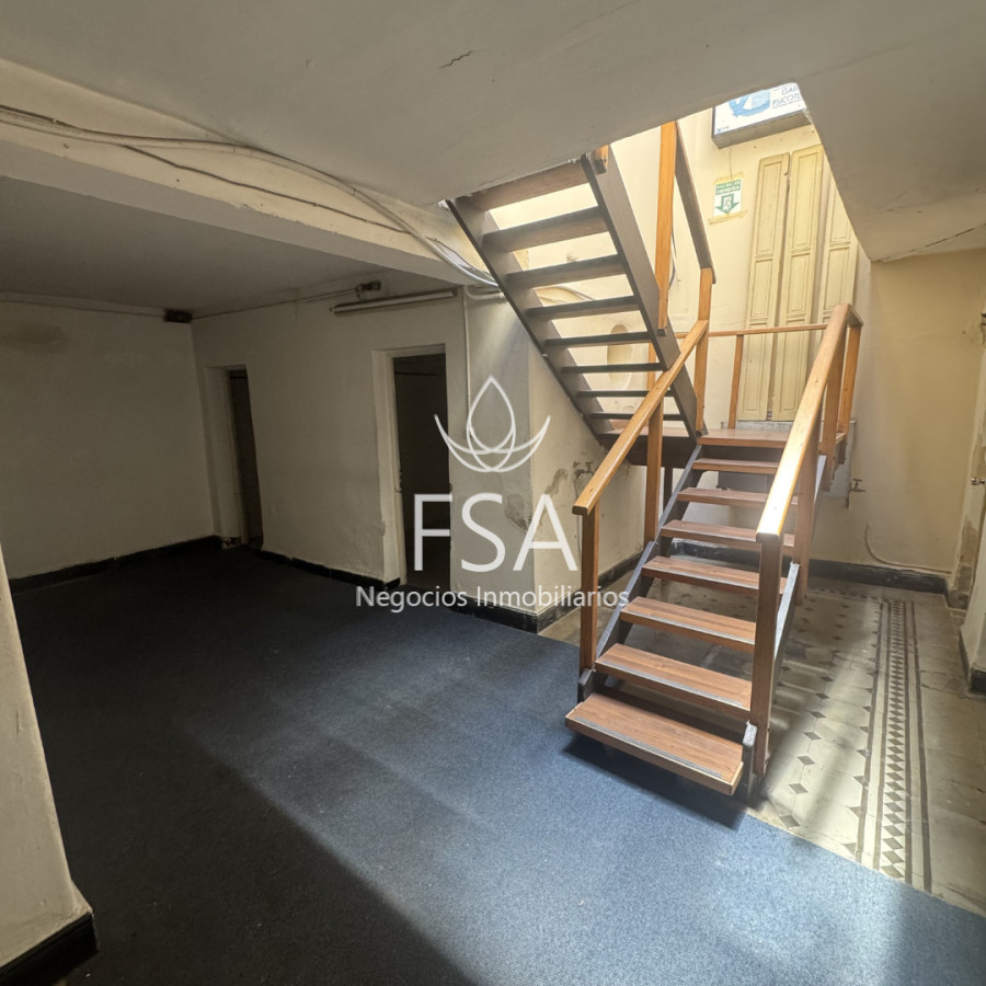 Casa ID.449 - Alquiler Casa  Padron Unico 10 Habitaciones 3 Baños Cordón Montevideo E