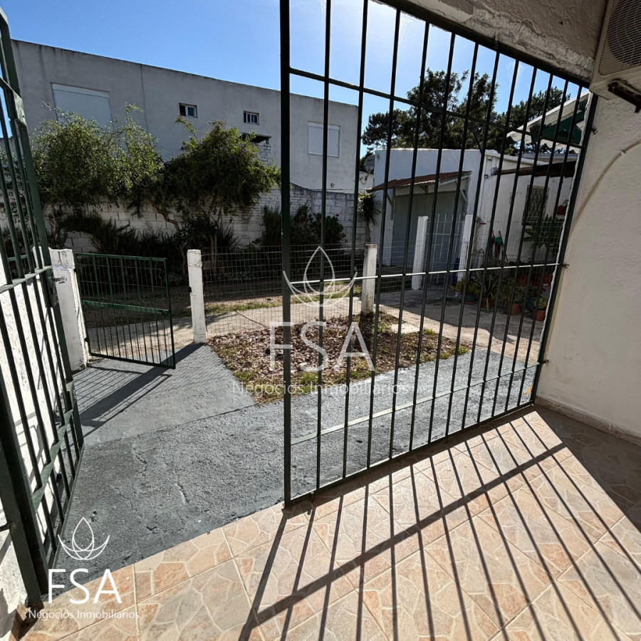 Casa ID.436 - Alquiler Casa en complejo 2 Dormitorios 1 baño Patio Lomas de Solymar Sur F