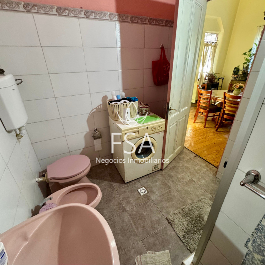 Casa ID.372 - Venta Casa 2 Dormitorios + Apartamento 2 dormitorios Patio Parrillero Capurro Montevideo G