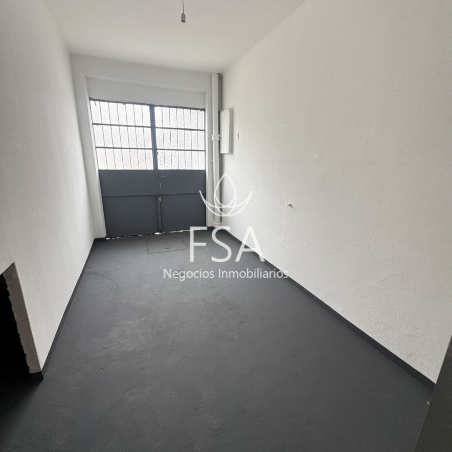 Casa ID.502 - Alquiler Casa 2 Dormitorios 2 Patios Garaje La Blanqueada Montevideo E