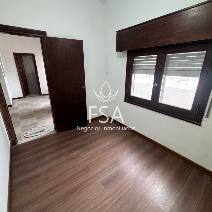 Casa ID.514 - Alquiler Casa 4 Dormitorios 2 baños Patio Estufa Buceo Montevideo E