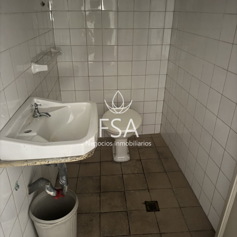 Casa ID.449 - Alquiler Casa  Padron Unico 10 Habitaciones 3 Baños Cordón Montevideo E