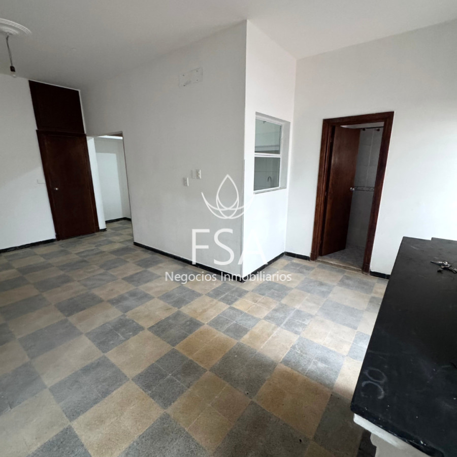 Casa ID.514 - Alquiler Casa 4 Dormitorios 2 baños Patio Estufa Buceo Montevideo E