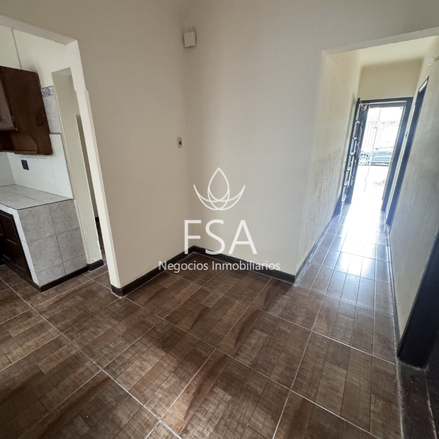 Casa ID.502 - Alquiler Casa 2 Dormitorios 2 Patios Garaje La Blanqueada Montevideo E