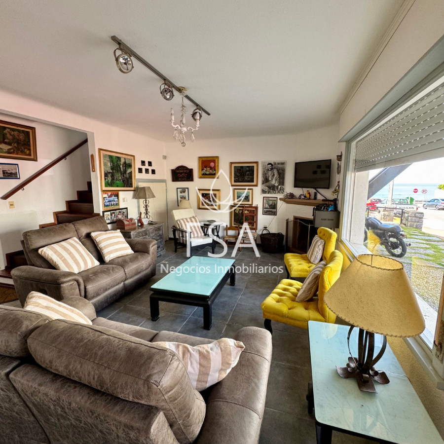 Casa ID.390 - Venta Casa 4 Dormitorios Barbacoa Piscina Península Punta del Este Maldonado G 