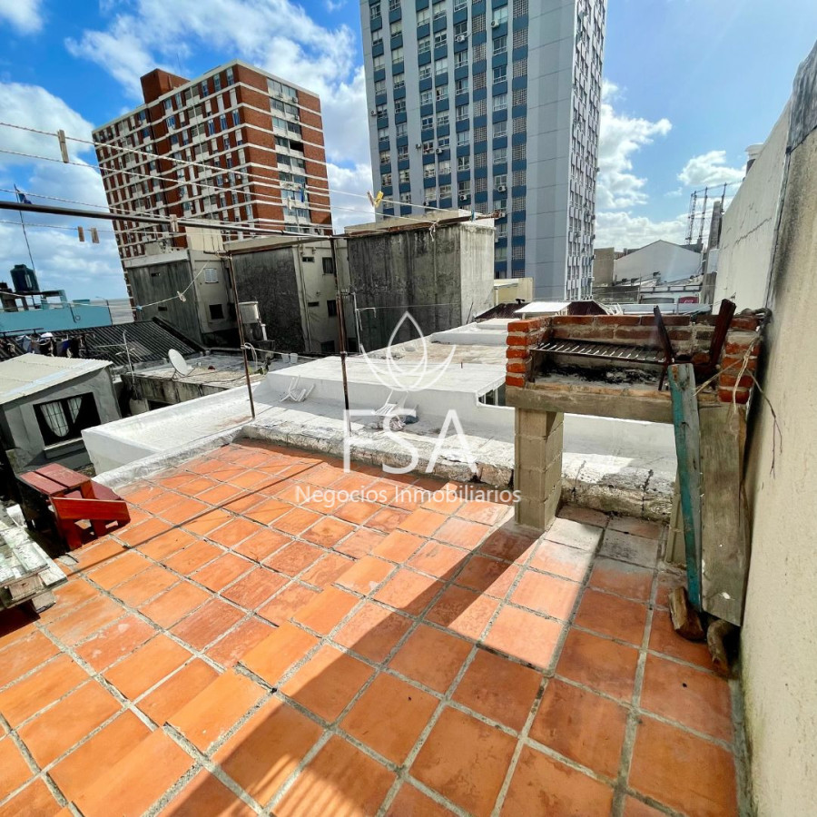 Casa ID.396 - Alquiler Casa 5 Dormitorios Terraza Parrillero Barrio Sur Montevideo St