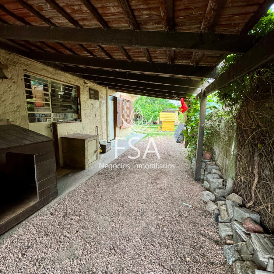 Casa ID.414 - Venta Casa + Monoambiente 5 Dormitorios 3 Baños Garage Parrillero San Jose de Carrasco Ciudad de la Costa G