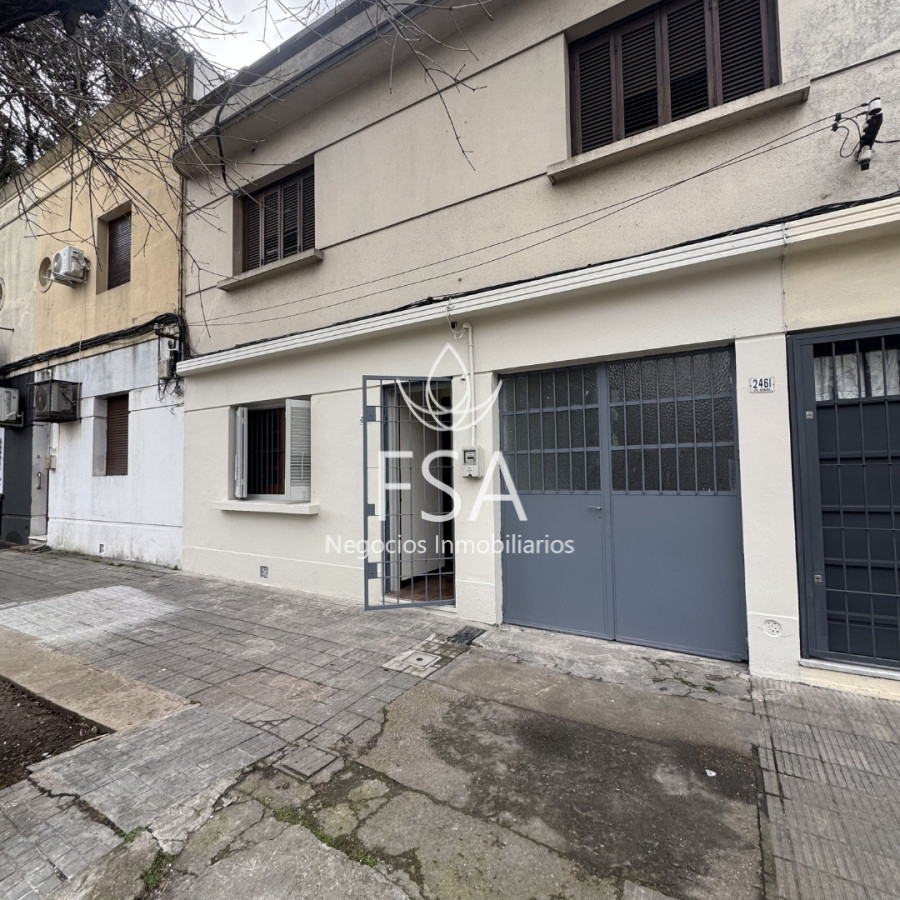 Casa ID.502 - Alquiler Casa 2 Dormitorios 2 Patios Garaje La Blanqueada Montevideo E