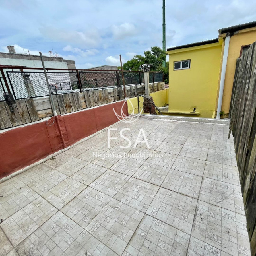 Casa ID.415 - Alquiler Casa 4 Dormitorios Garage Parrillero Jacinto Vera Montevideo St