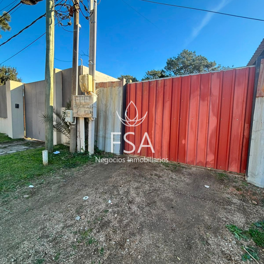 Casa ID.504 - Alquiler Casa contenedor Ingreso para auto Patio privado 1 Dormitorio Pinar Norte FM