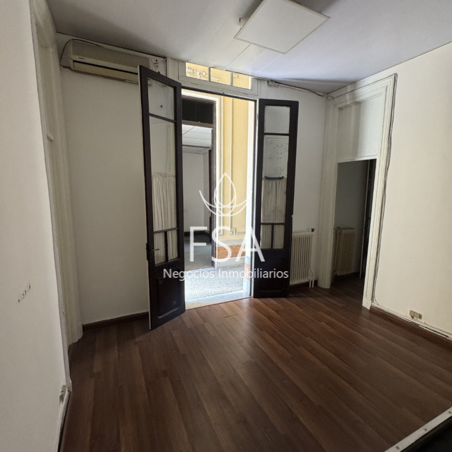 Casa ID.449 - Alquiler Casa  Padron Unico 10 Habitaciones 3 Baños Cordón Montevideo E