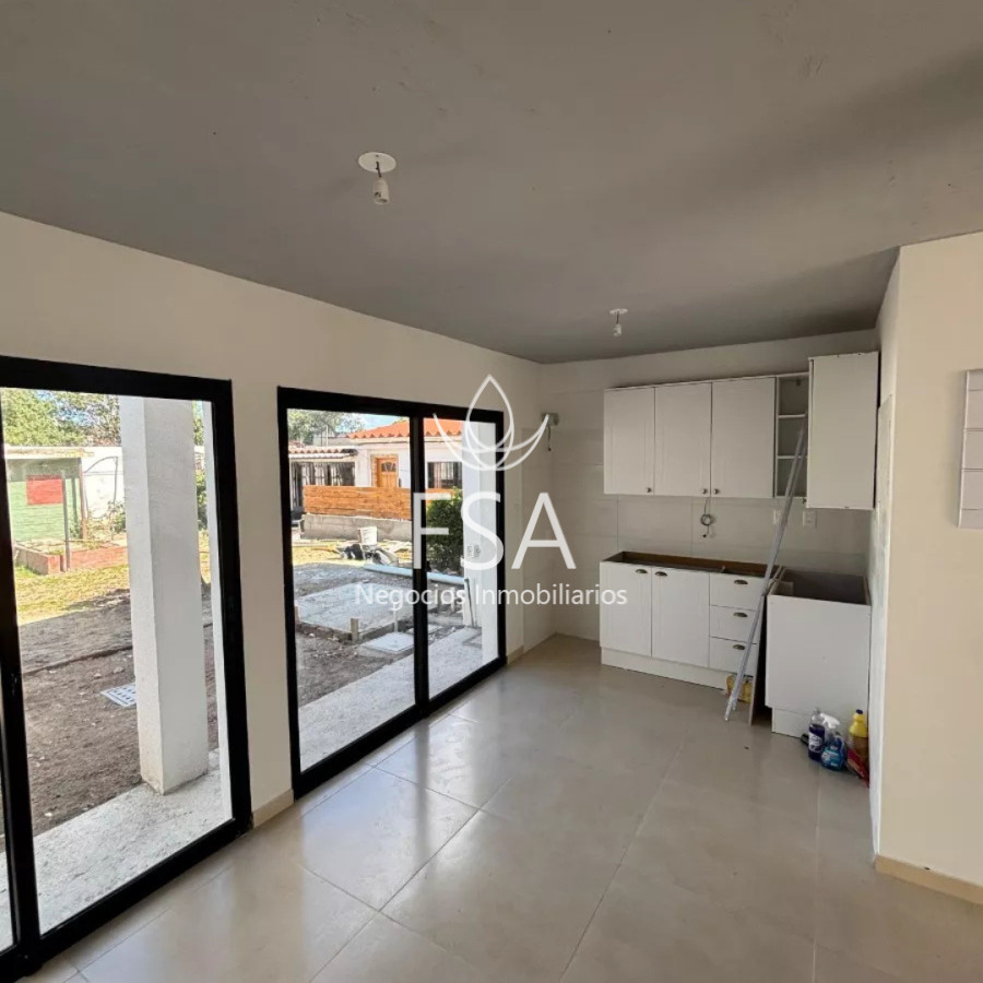 Casa ID.112 - Venta Casa Dúplex 3 Dormitorios 2 Baños Parrillero Shangrila Ciudad de la Costa G