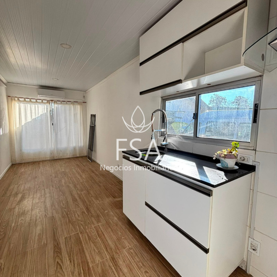 Casa ID.504 - Alquiler Casa contenedor Ingreso para auto Patio privado 1 Dormitorio Pinar Norte FM